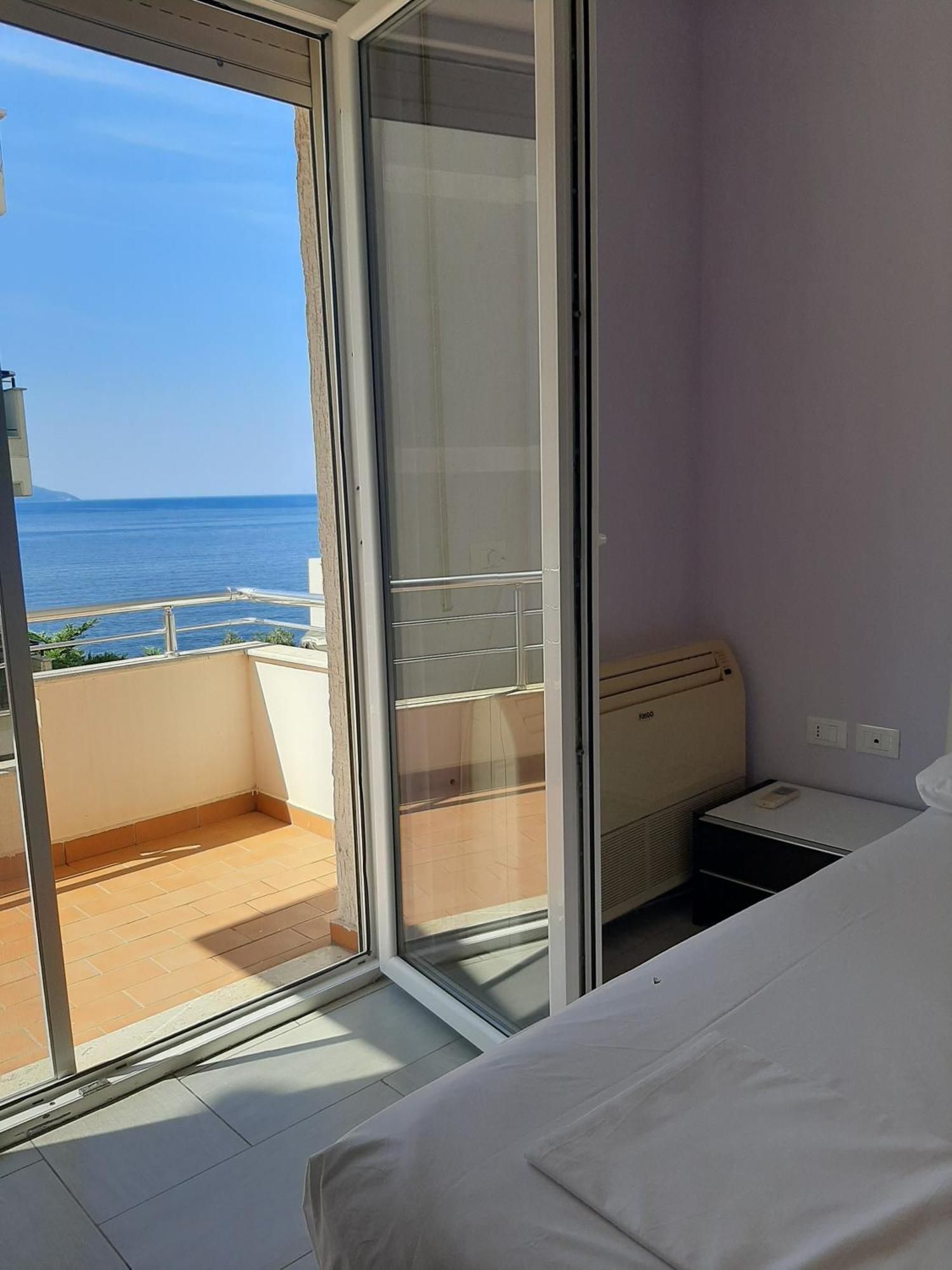 Apartament Vlore Exterior photo